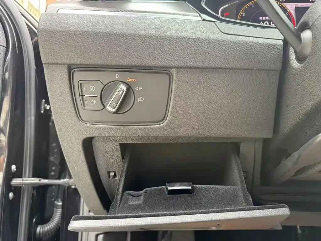 VOLKSWAGEN MAGOTAN 2021