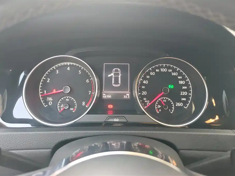 VOLKSWAGEN GOLF 2017