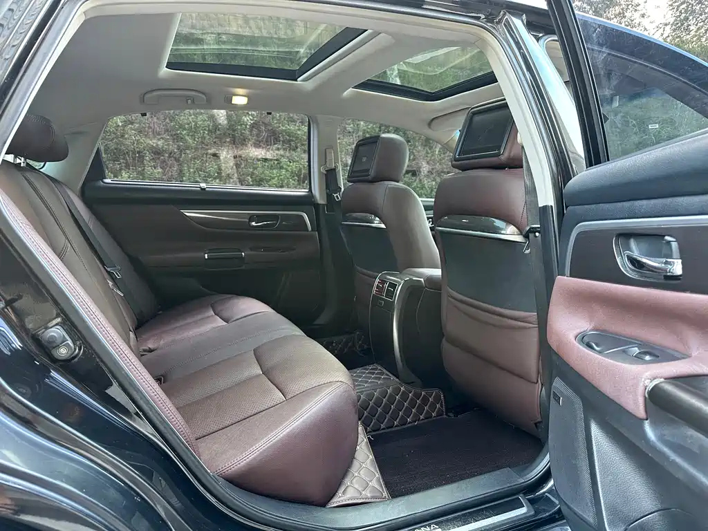 NISSAN TEANA 2014