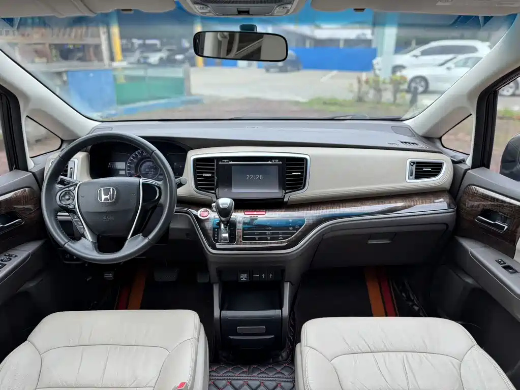 HONDA ODYSSEY 2015