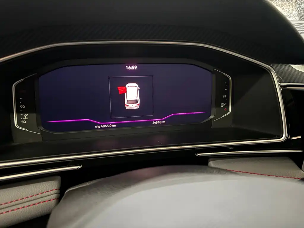 VOLKSWAGEN TIGUAN L 2022