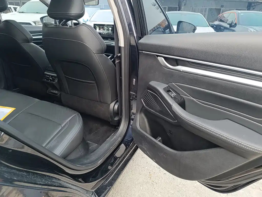 GEELY AUTO EMGRAND 2021