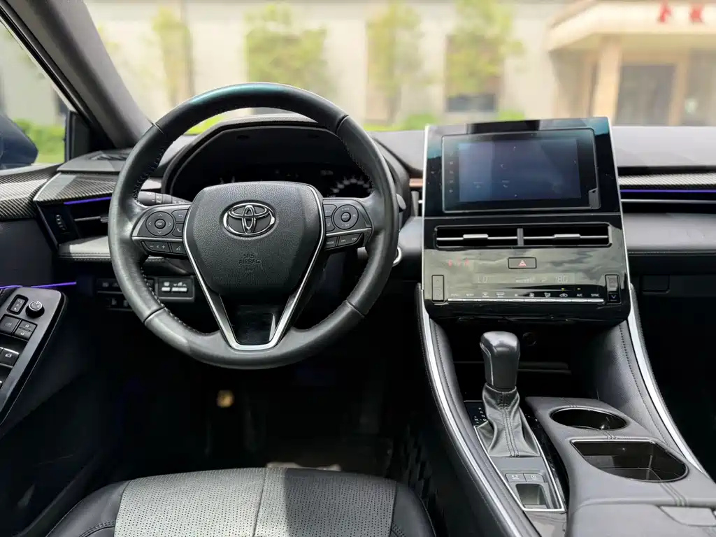 TOYOTA AVALON 2023