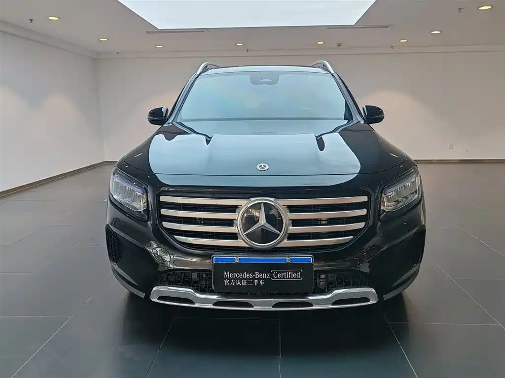 MERCEDES BENZ GLB 2025