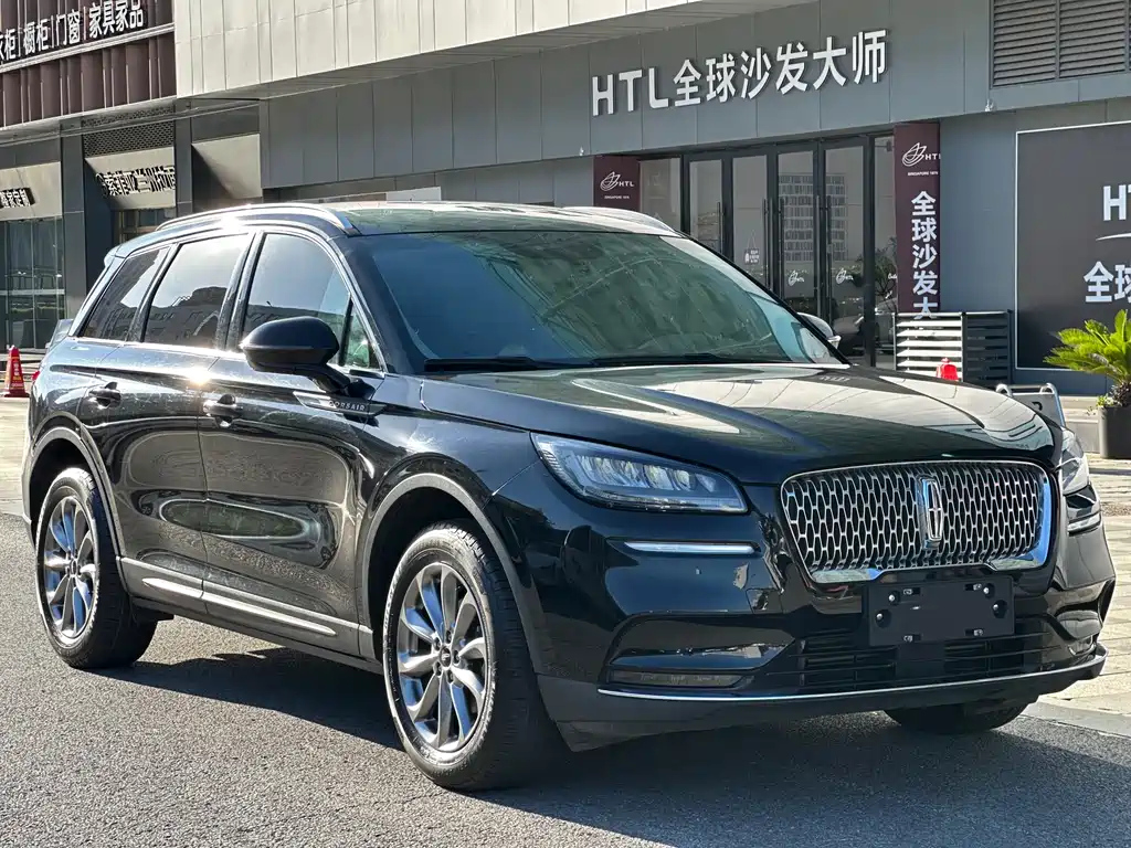 LINCOLN ADVENTURER 2021