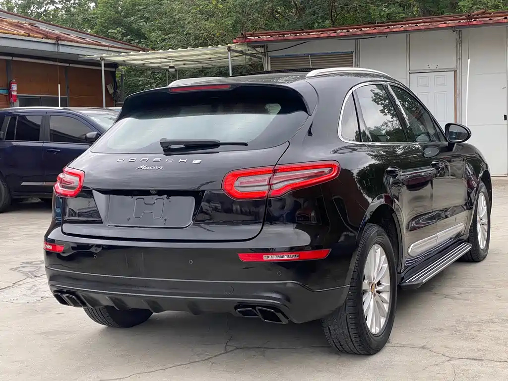 ZOTYE SR9 2017