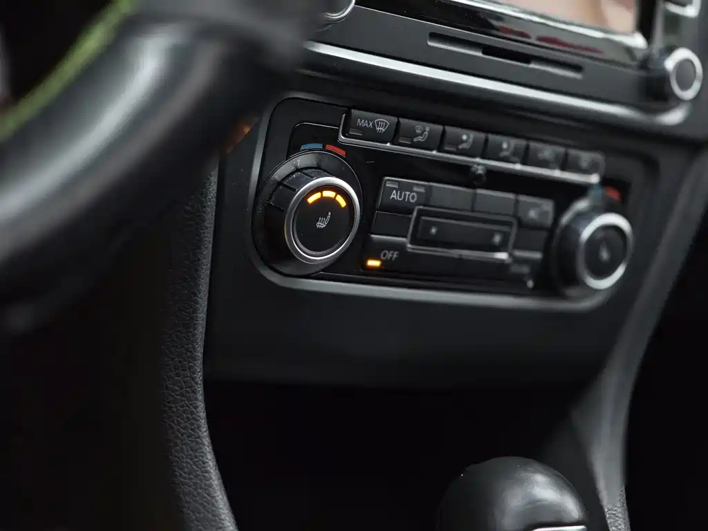 VOLKSWAGEN GOLF GTI 2012