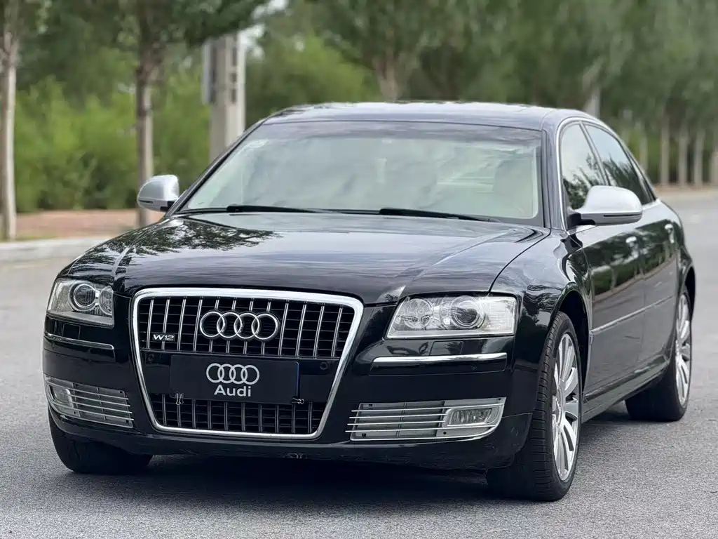 AUDI A8 2011