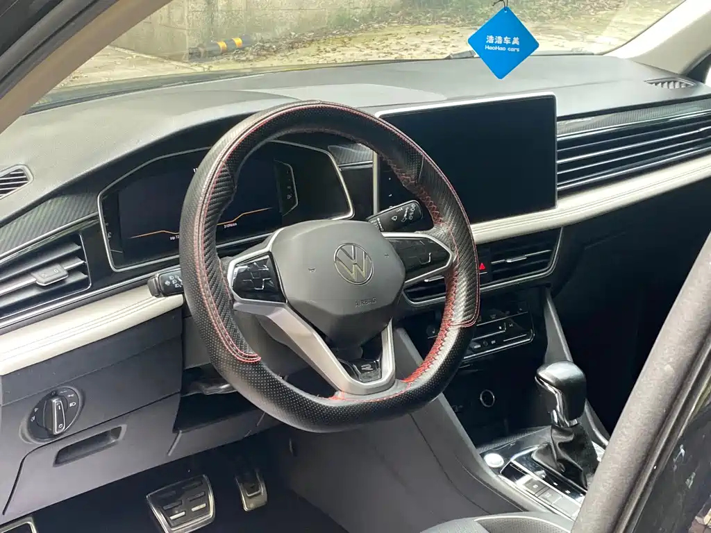 VOLKSWAGEN TIGUAN L 2023