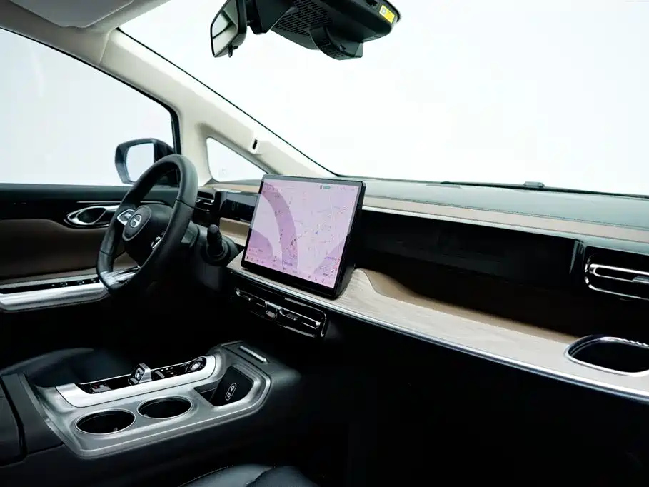 TRUMPCHI E8 NEW ENERGY 2024