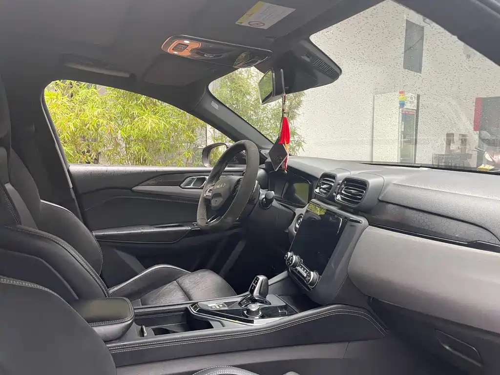 LYNK&CO 03 2019