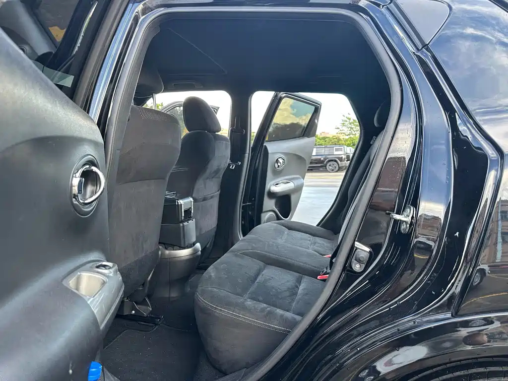 INFINITI ESQ 2018
