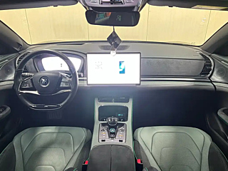 BYD HAN  2022 YEAR EV 610KM 4WD 2022