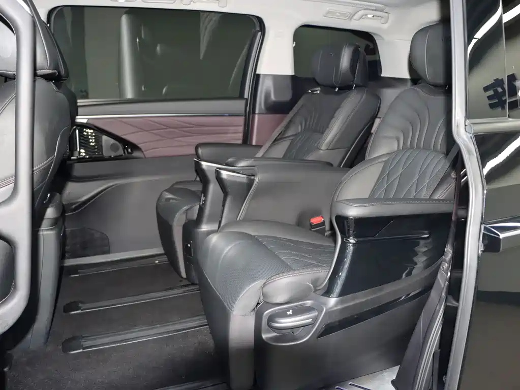TRUMPCHI M8 2023