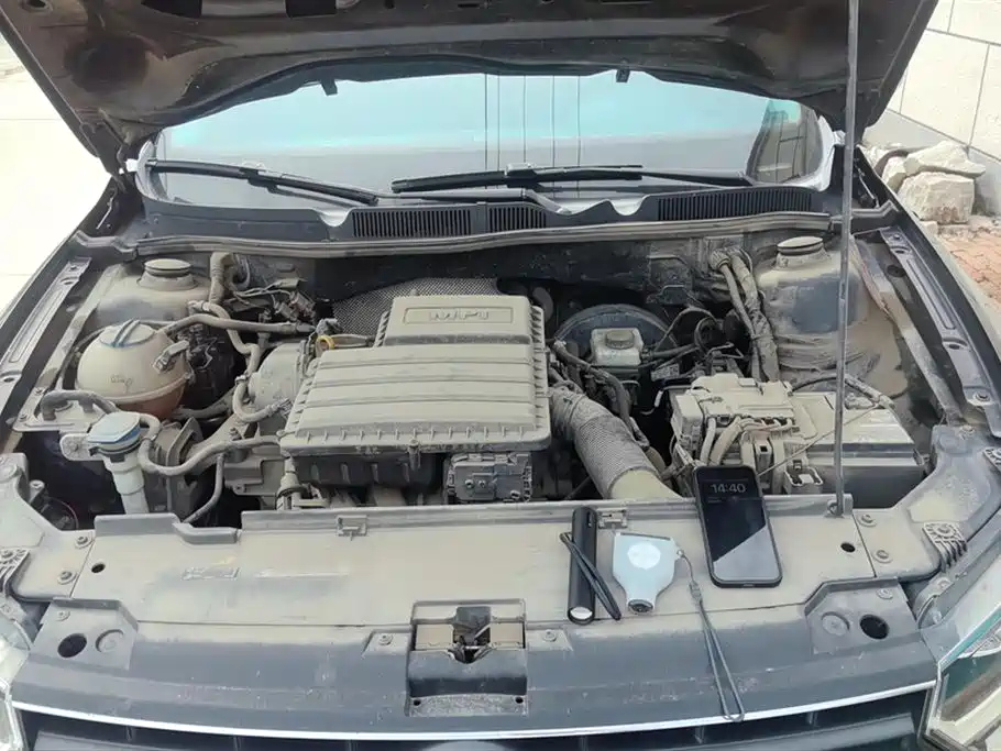 VOLKSWAGEN BORA 2018