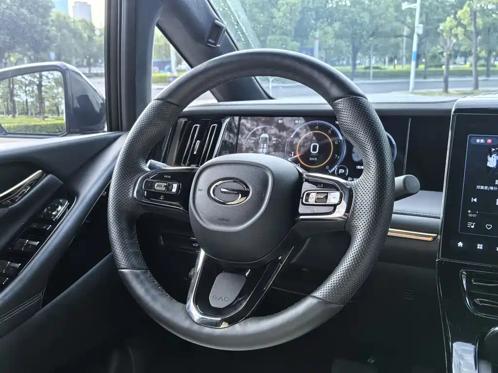 TRUMPCHI M8 2023