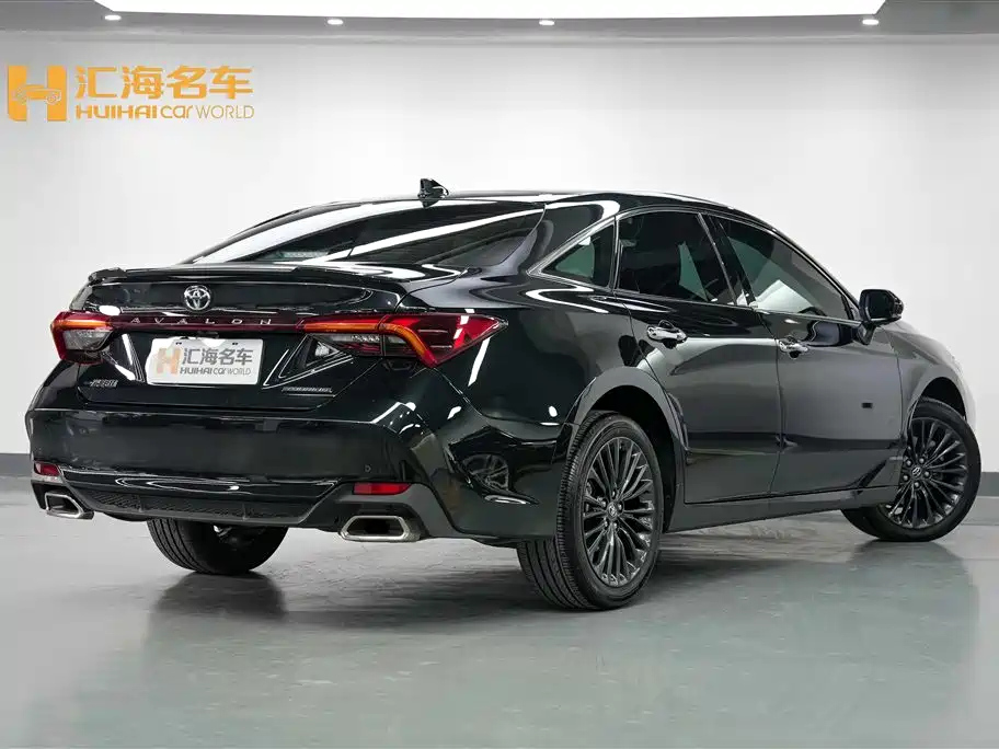 TOYOTA AVALON 2024