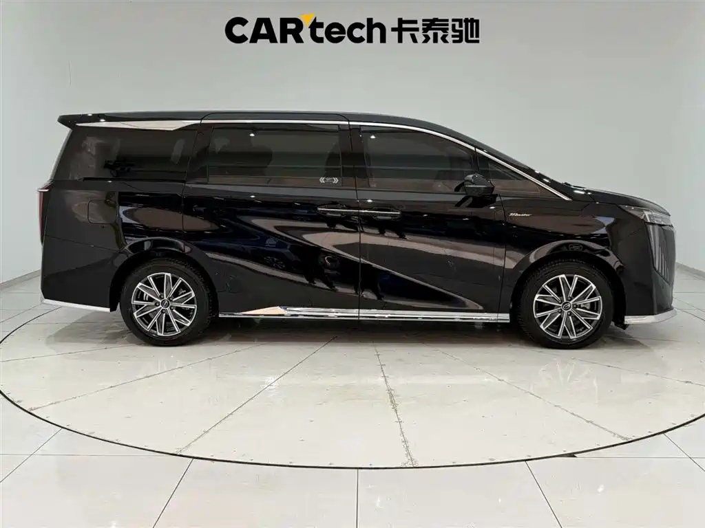TRUMPCHI M8 2025