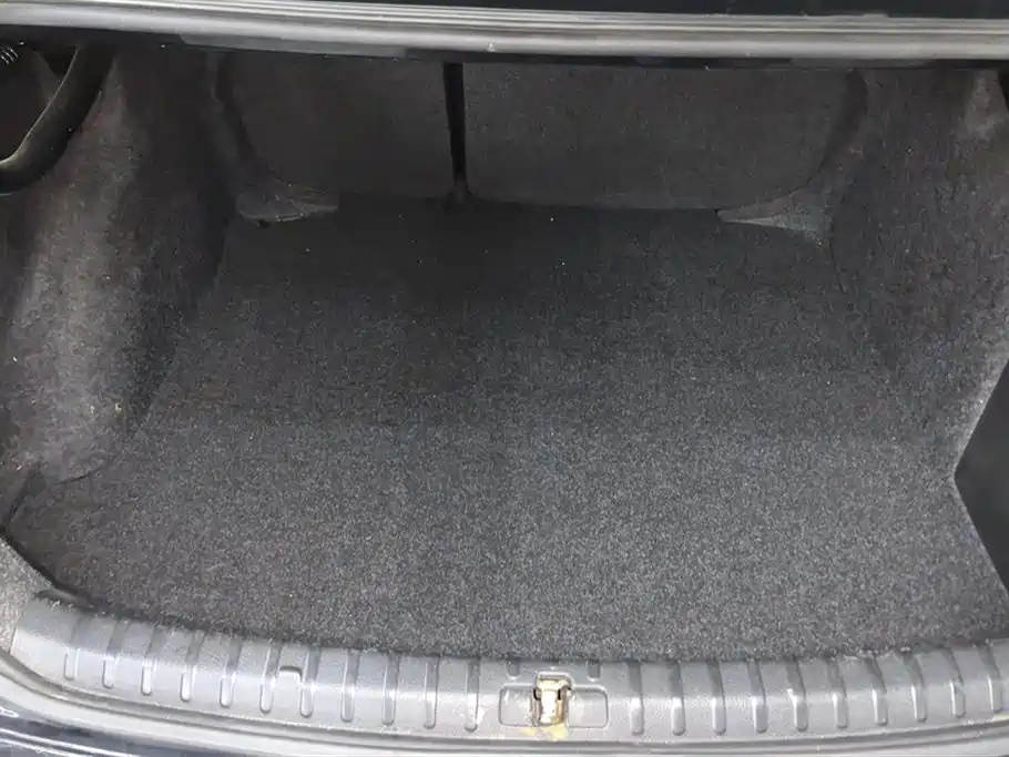 VOLKSWAGEN BORA 2011