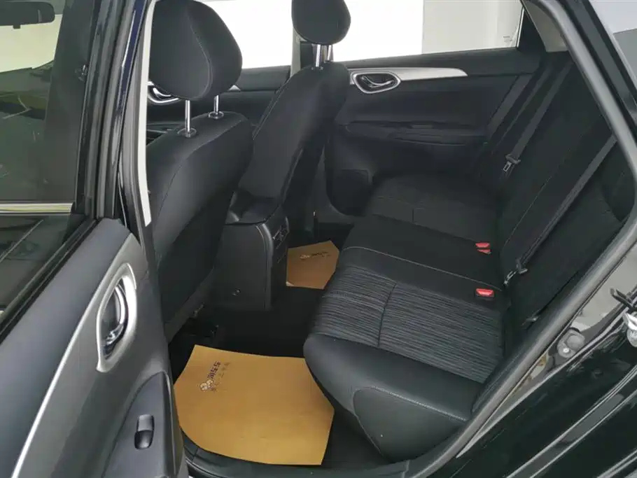 NISSAN SYLPHY 2022