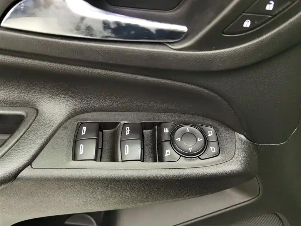 CHEVROLET EXPLORER 2022