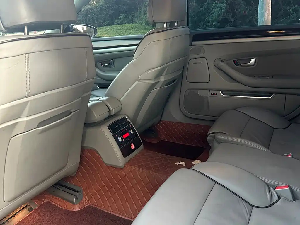 AUDI A8 2008
