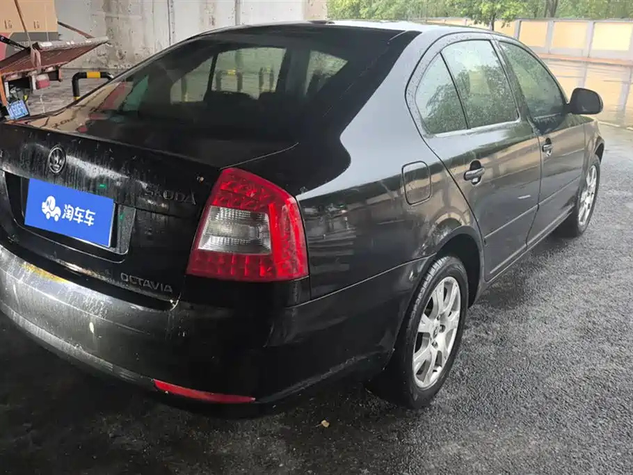 SKODA OCTAVIA 2014