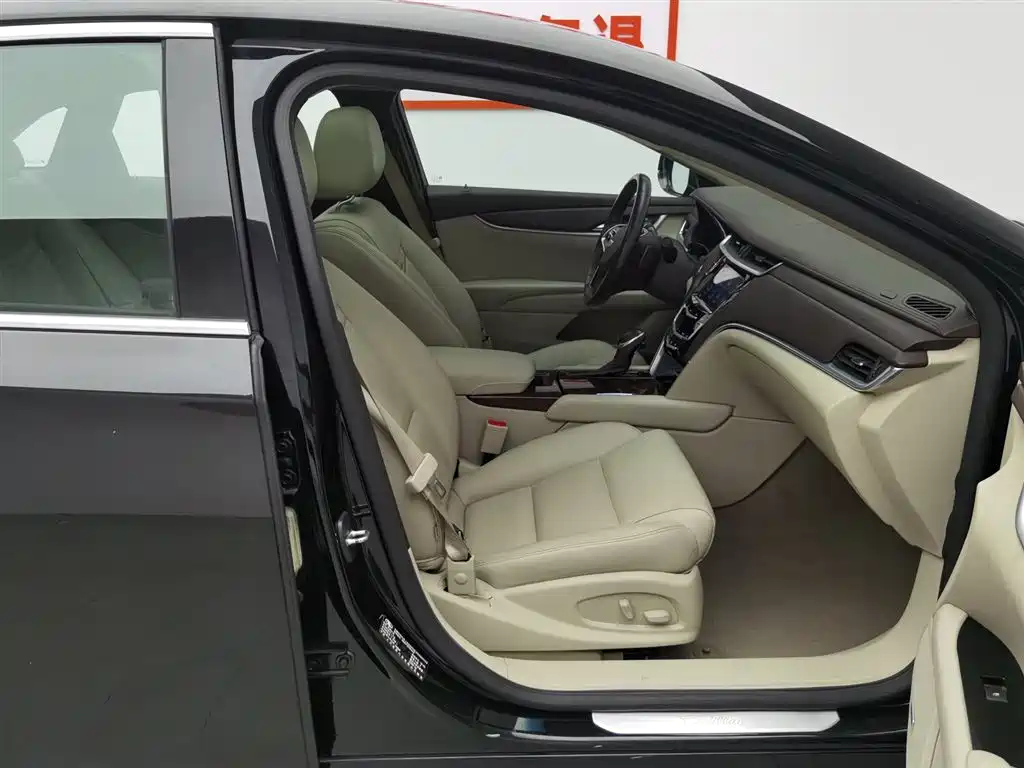 CADILLAC XTS 2016