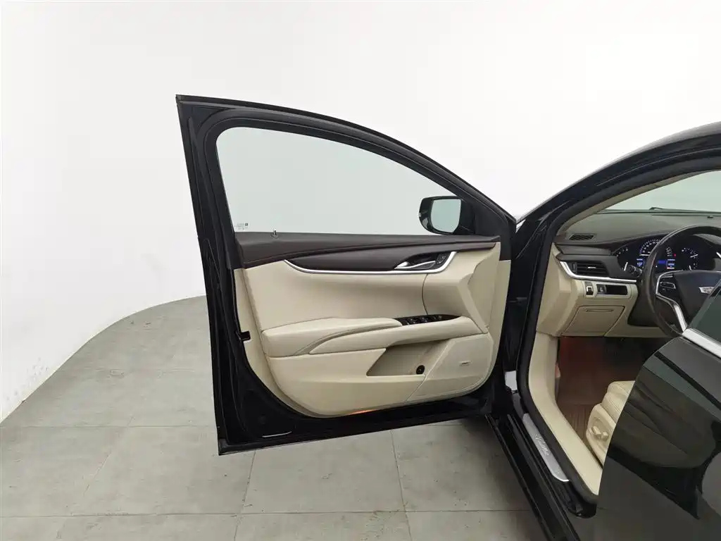 CADILLAC XTS 2016