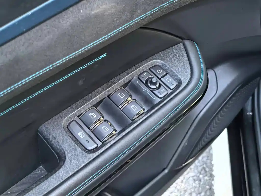 LYNK&CO 05 NEW ENERGY 2022