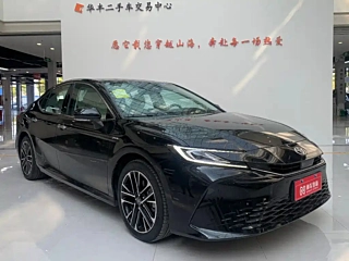 TOYOTA CAMRY 2025
