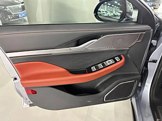 LINCOLN Z  2022 YEAR I  EDITION 2022