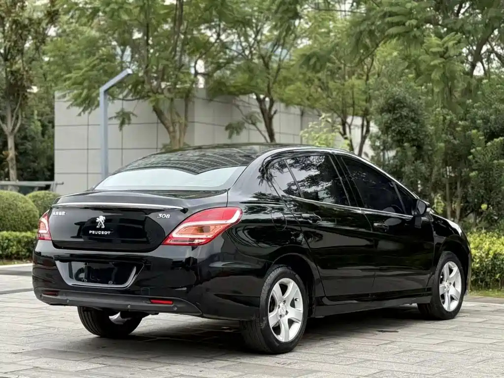 PEUGEOT 308 2014
