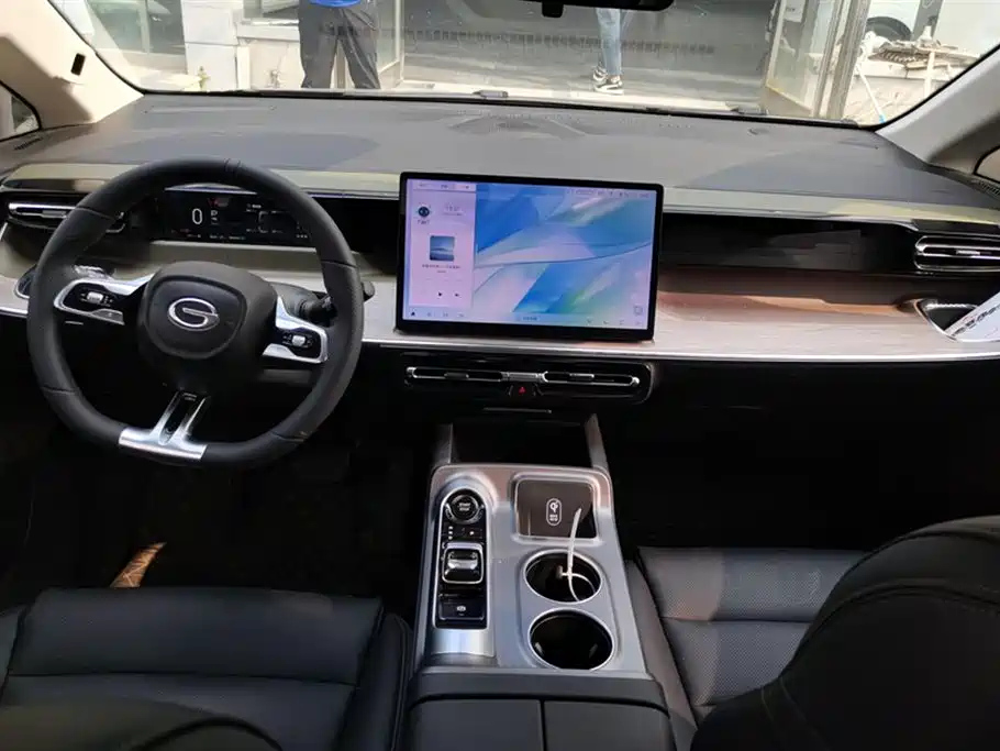 TRUMPCHI E8 NEW ENERGY 2024