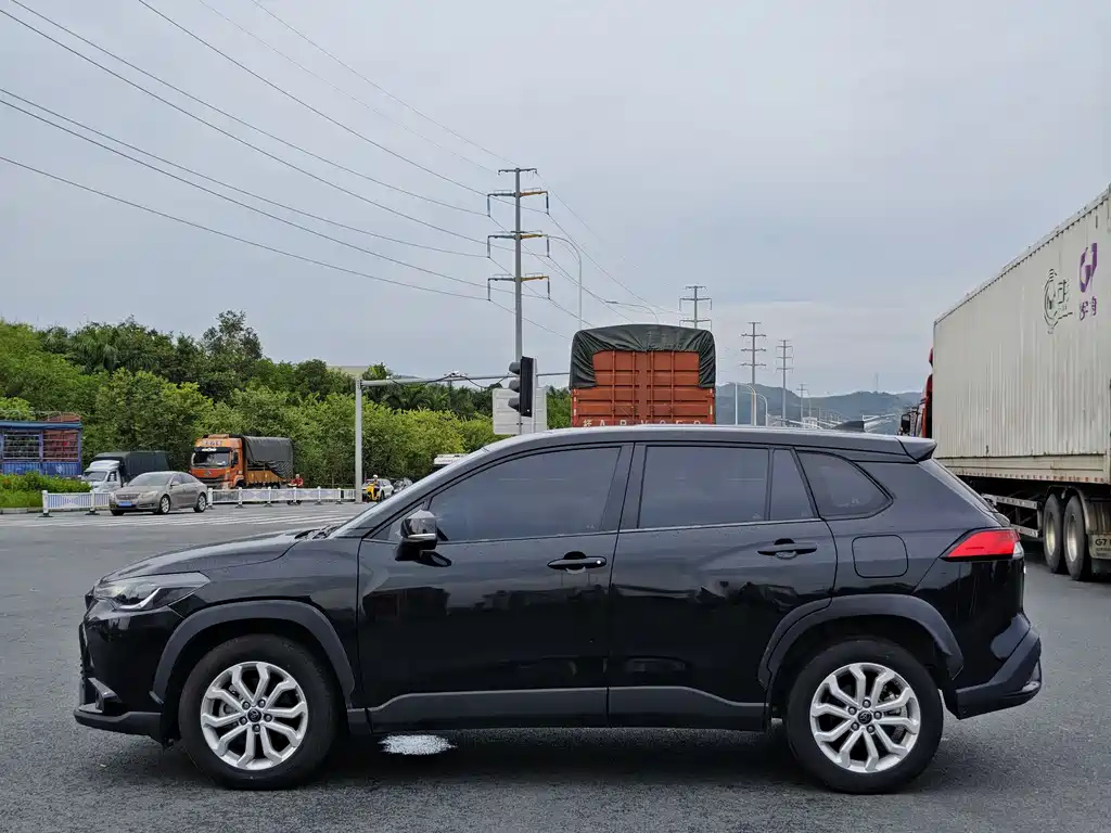 TOYOTA FRONTLANDER 2022