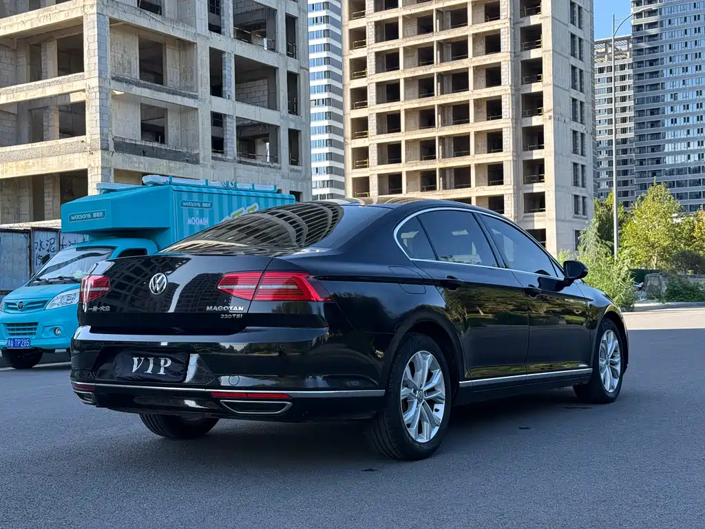 VOLKSWAGEN MAGOTAN 2018