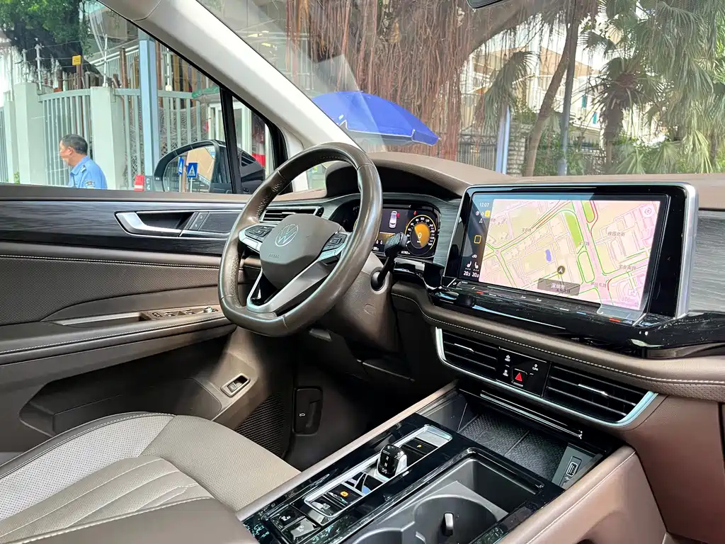VOLKSWAGEN VILORAN 2022