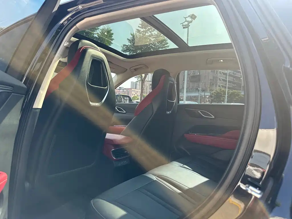 HONGQI HS3 2023