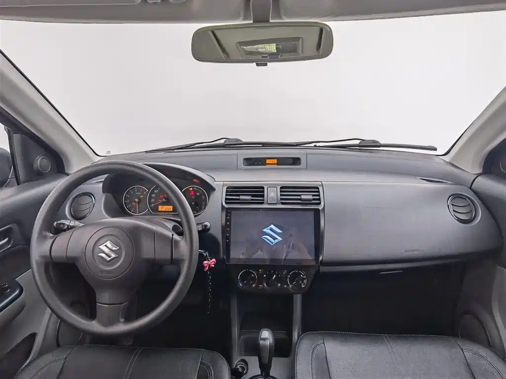 SUZUKI SWIFT 2016