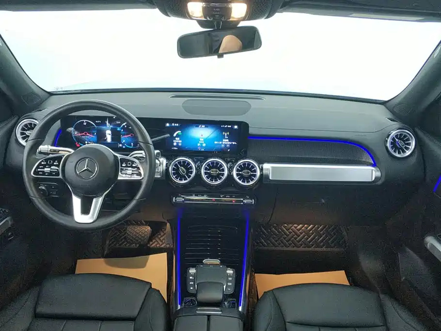 MERCEDES BENZ GLB 2022