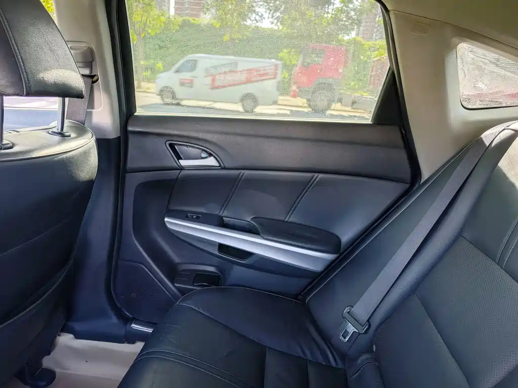 HONDA CROSSTOUR 2014