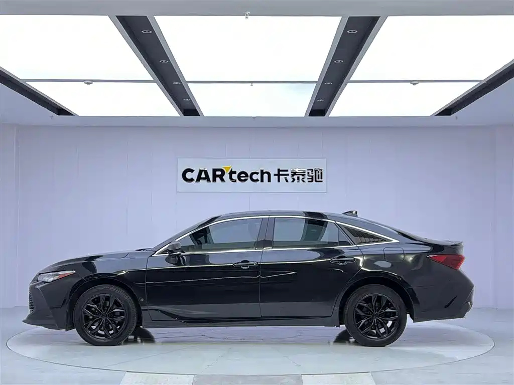 TOYOTA AVALON 2021