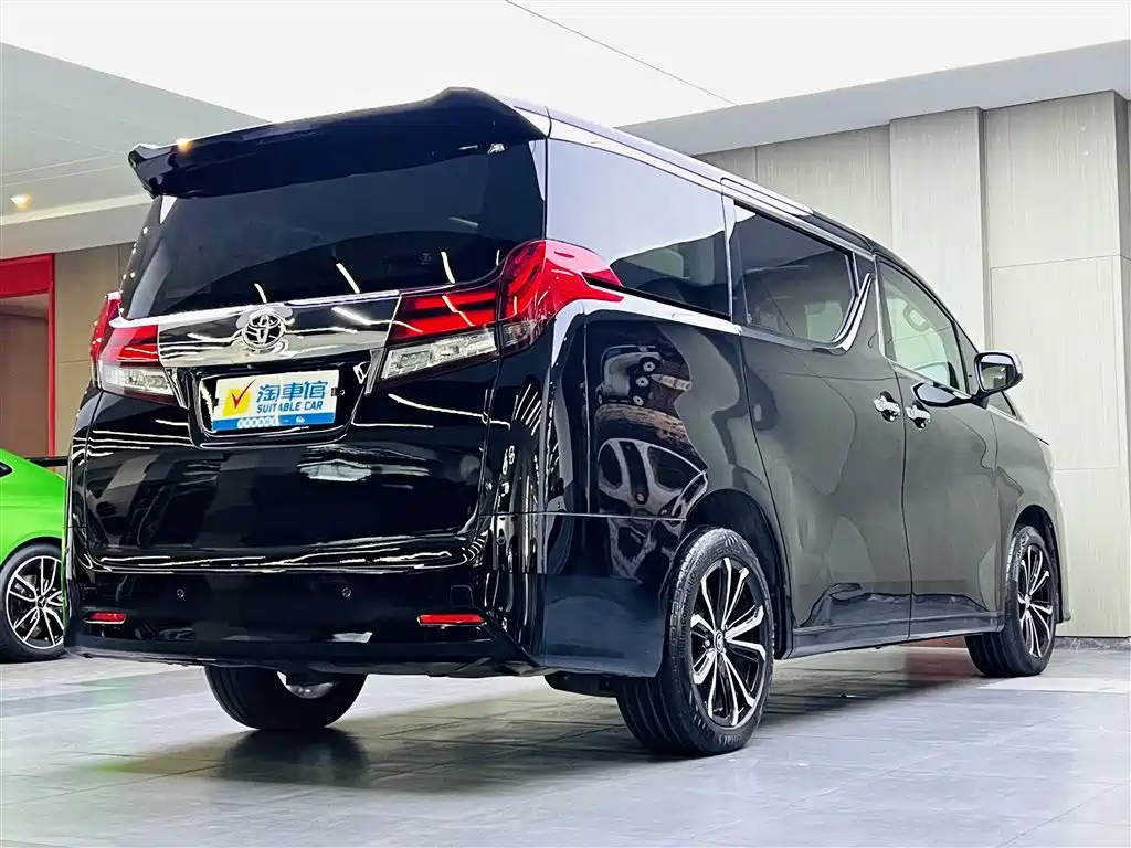 TOYOTA ALPHARD 2018