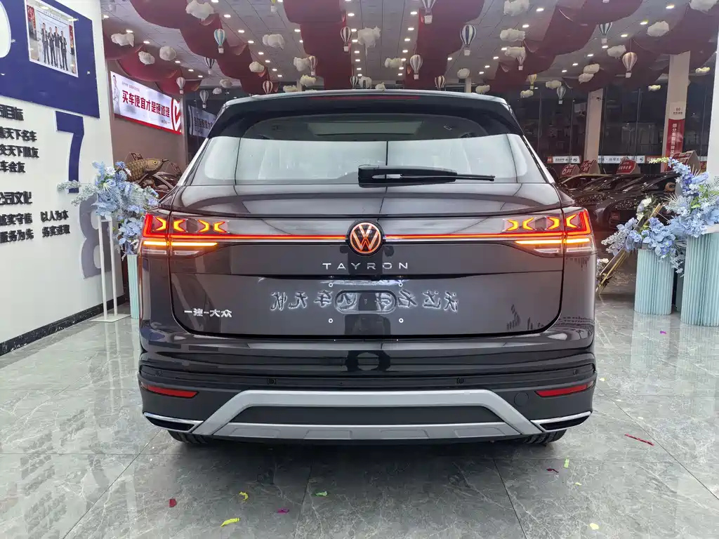 VOLKSWAGEN TAYRON 2025