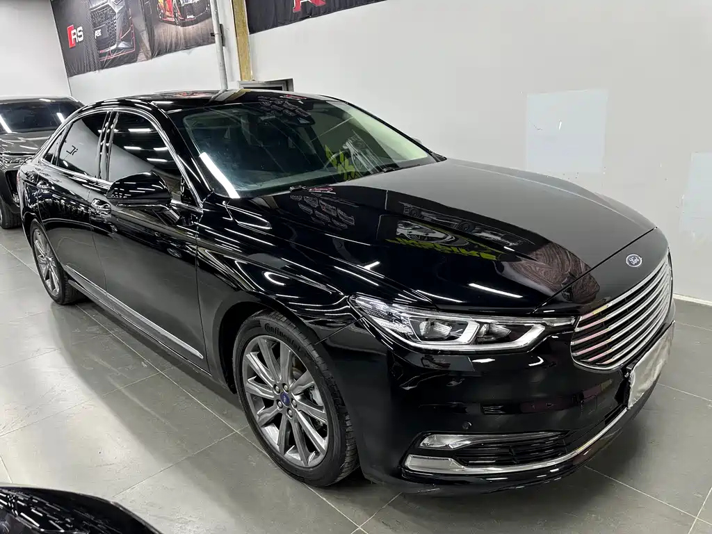FORD TAURUS 2019