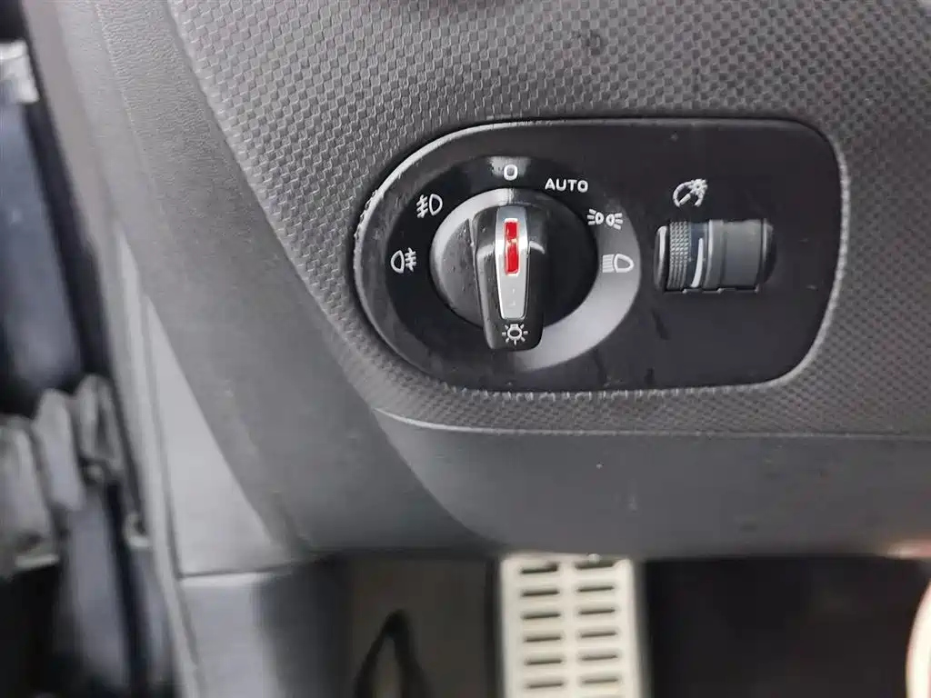 SEAT LEON 2013