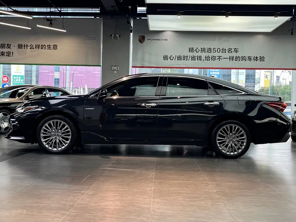 TOYOTA AVALON 2019