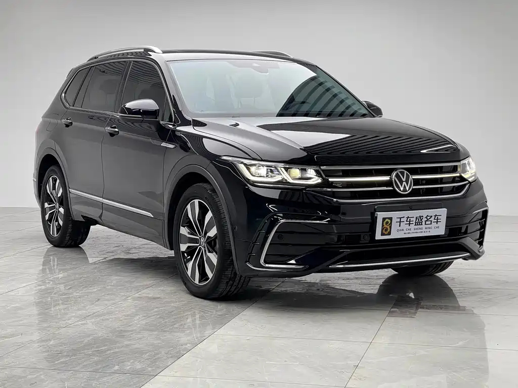 VOLKSWAGEN TIGUAN L 2022