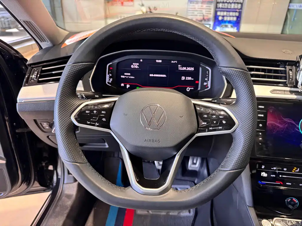 VOLKSWAGEN MAGOTAN 2025