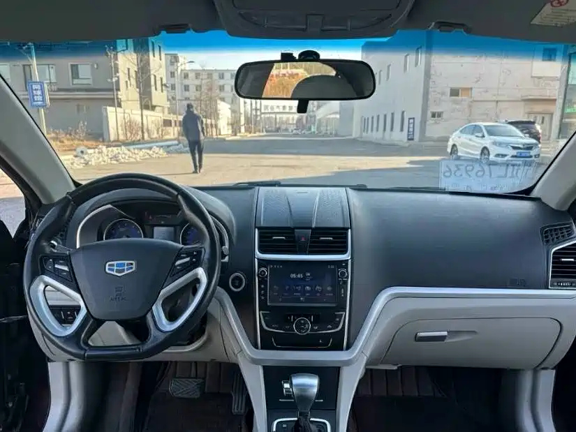 GEELY AUTO EMGRAND 2014